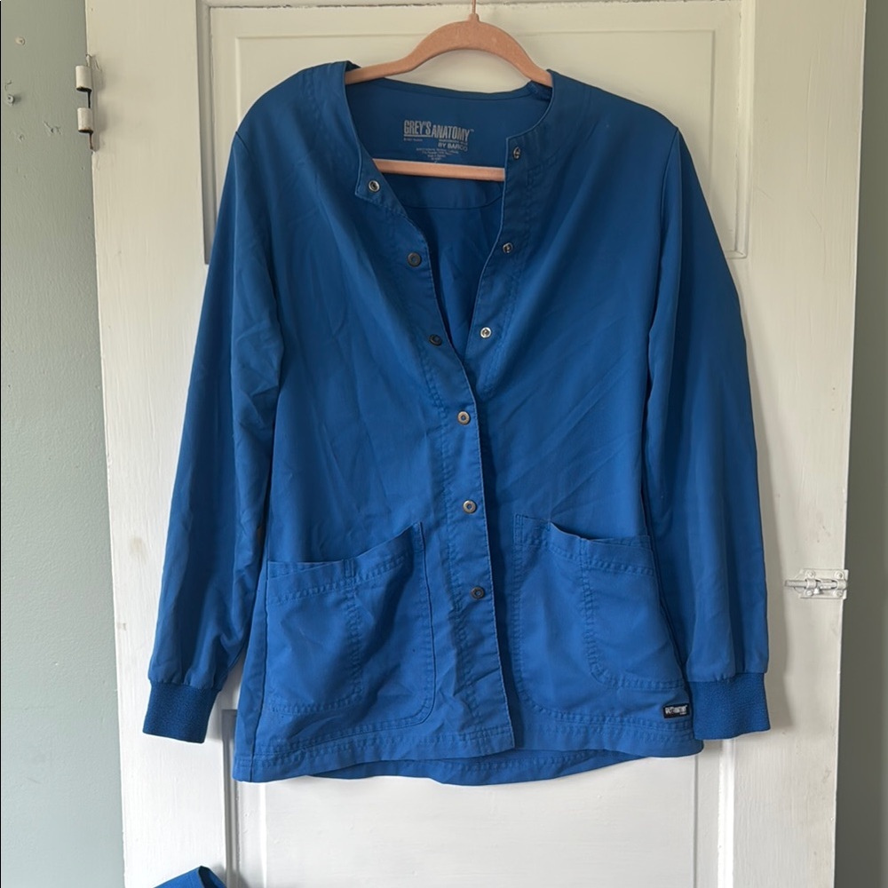 Grey’s Anatomy Button Scrub Jacket
